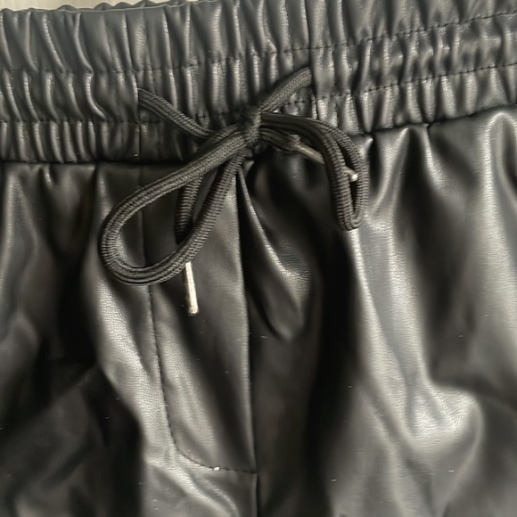 ReVamped Vegan Leather Shorts (US M) - Picture 4 of 5